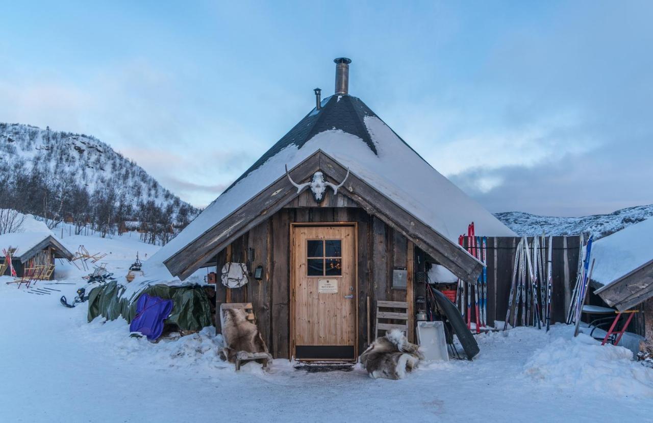 Gaesthus Nornaes Bed and Breakfast Buitenkant foto