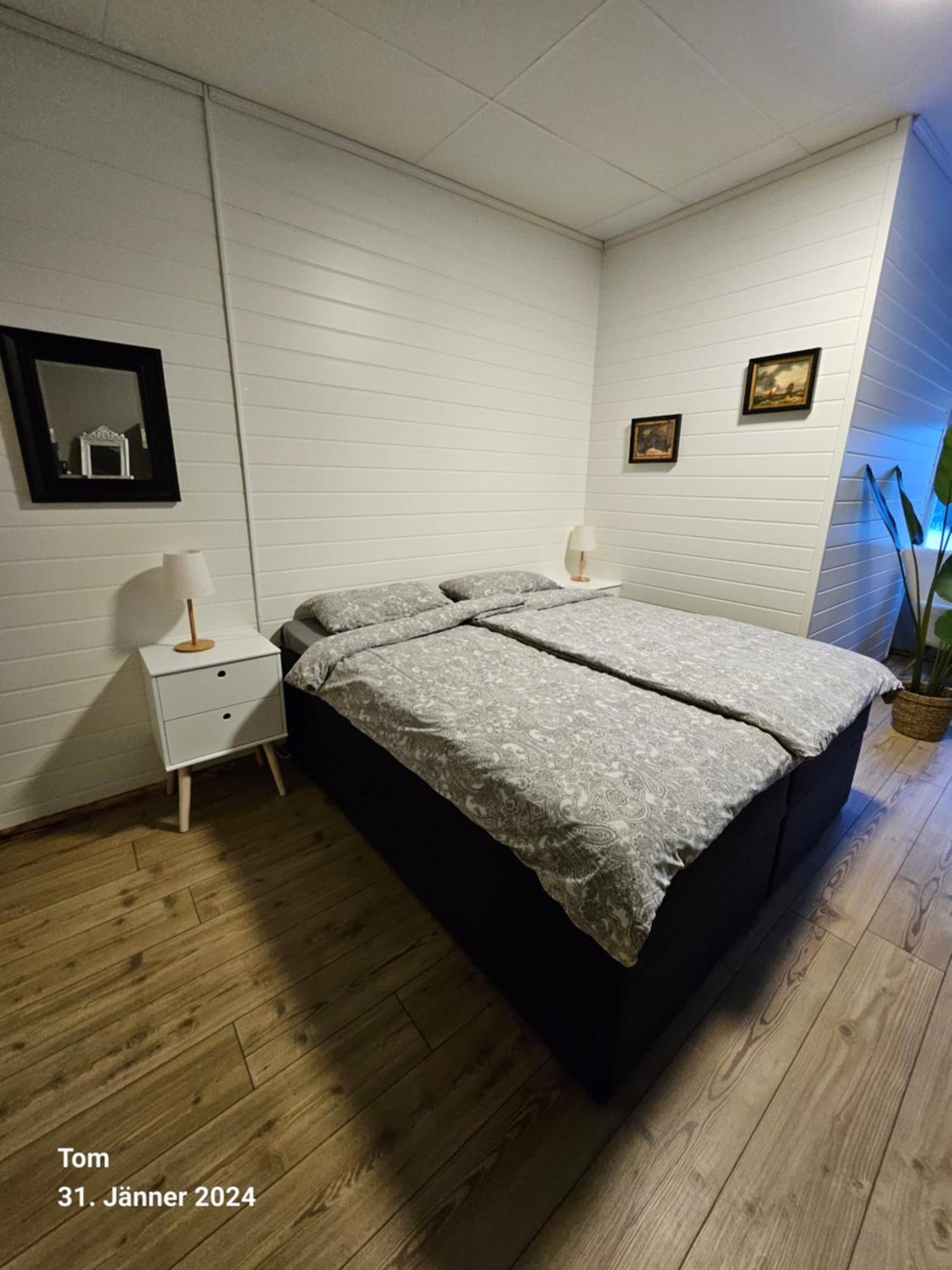 Gaesthus Nornaes Bed and Breakfast Buitenkant foto